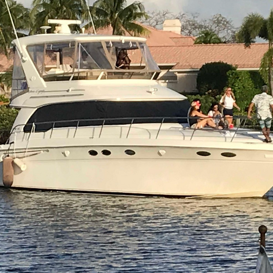 Jupiter Private Yacht Cruise with Captain/Stewardess